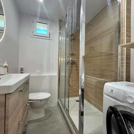Ideal Location, Sunny, Cozy, Quiet Ле дез Альп